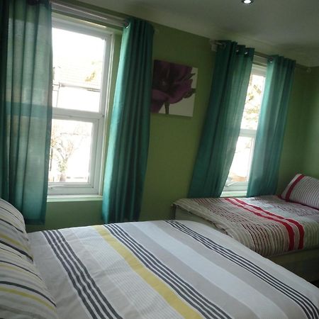 Three Bedroom House Lancaster Road Londyn Zewnętrze zdjęcie