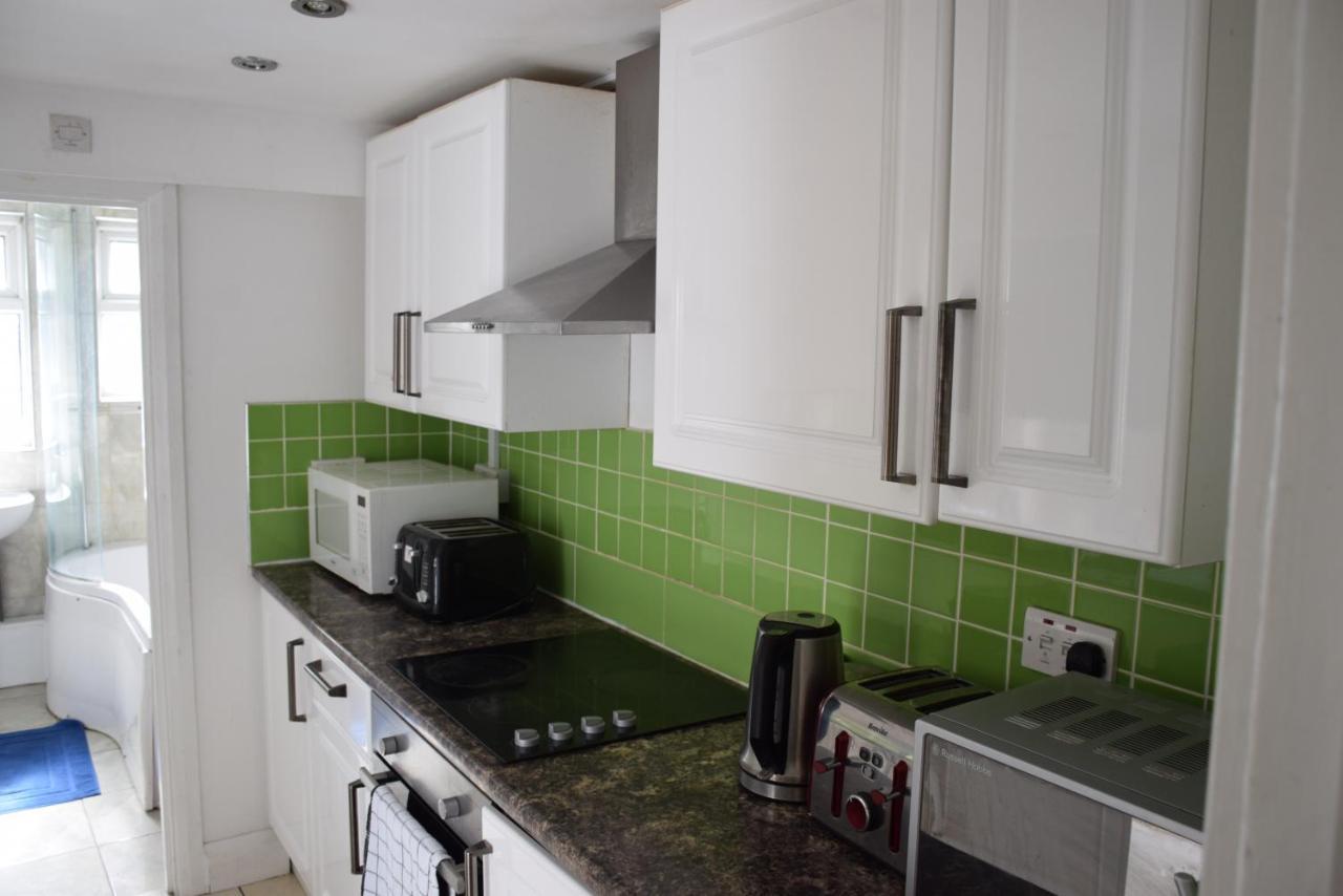 Three Bedroom House Lancaster Road Londyn Zewnętrze zdjęcie