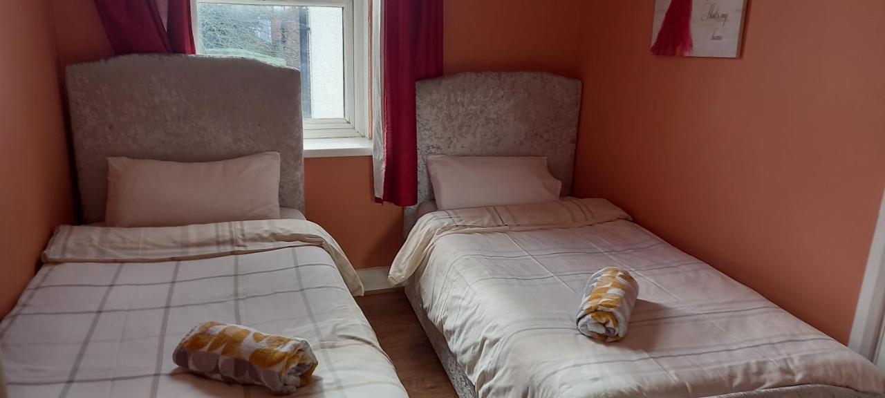 Three Bedroom House Lancaster Road Londyn Zewnętrze zdjęcie
